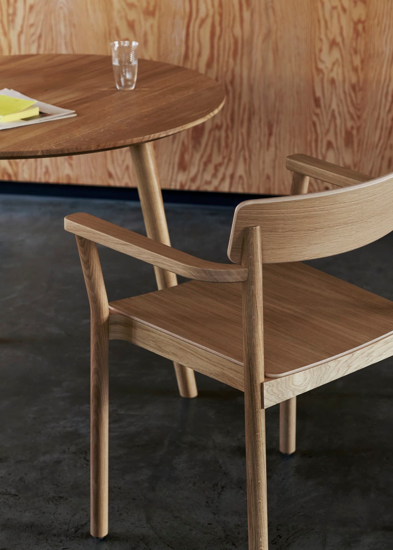 Betty Armchair TK10