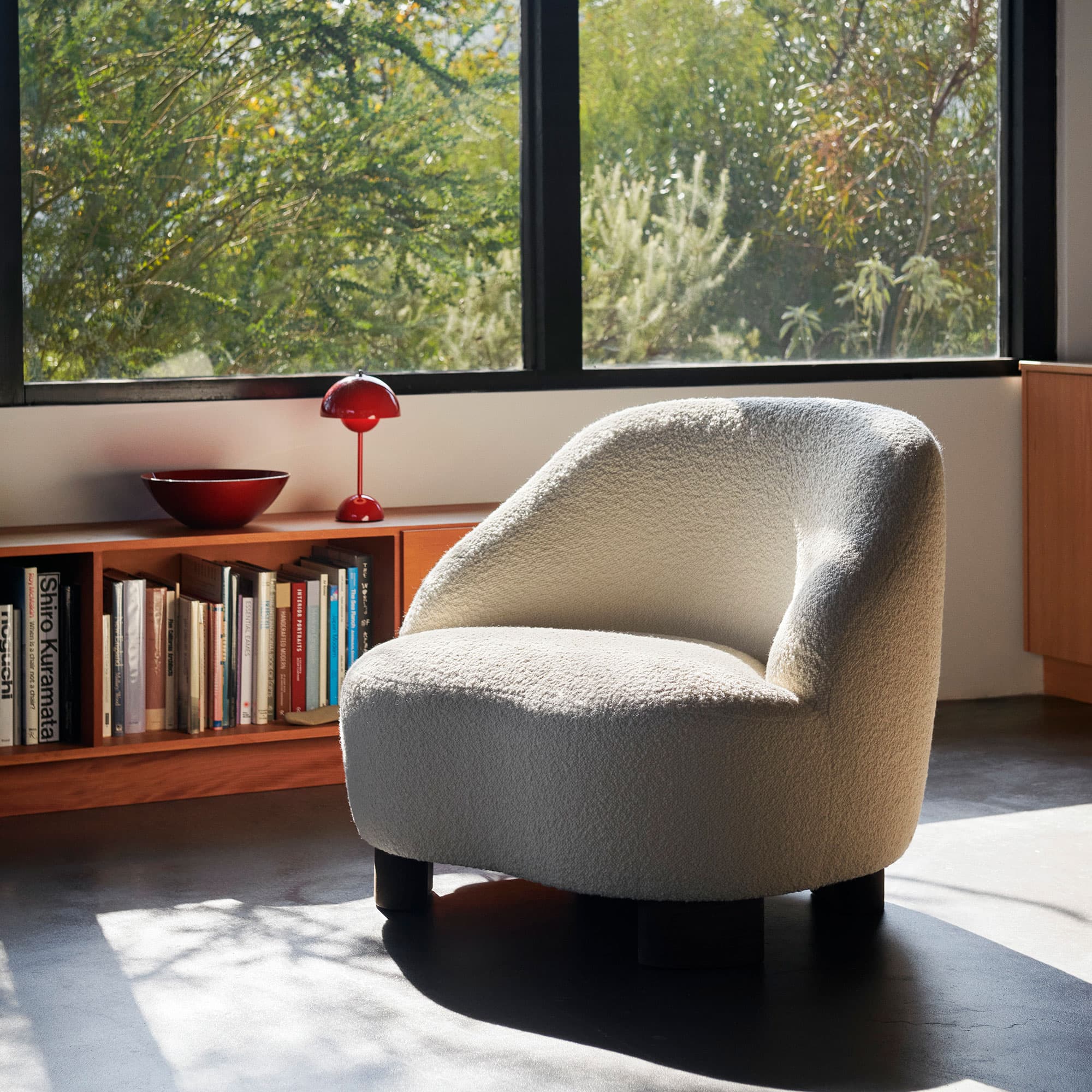 Margas Lounge Chair LC1