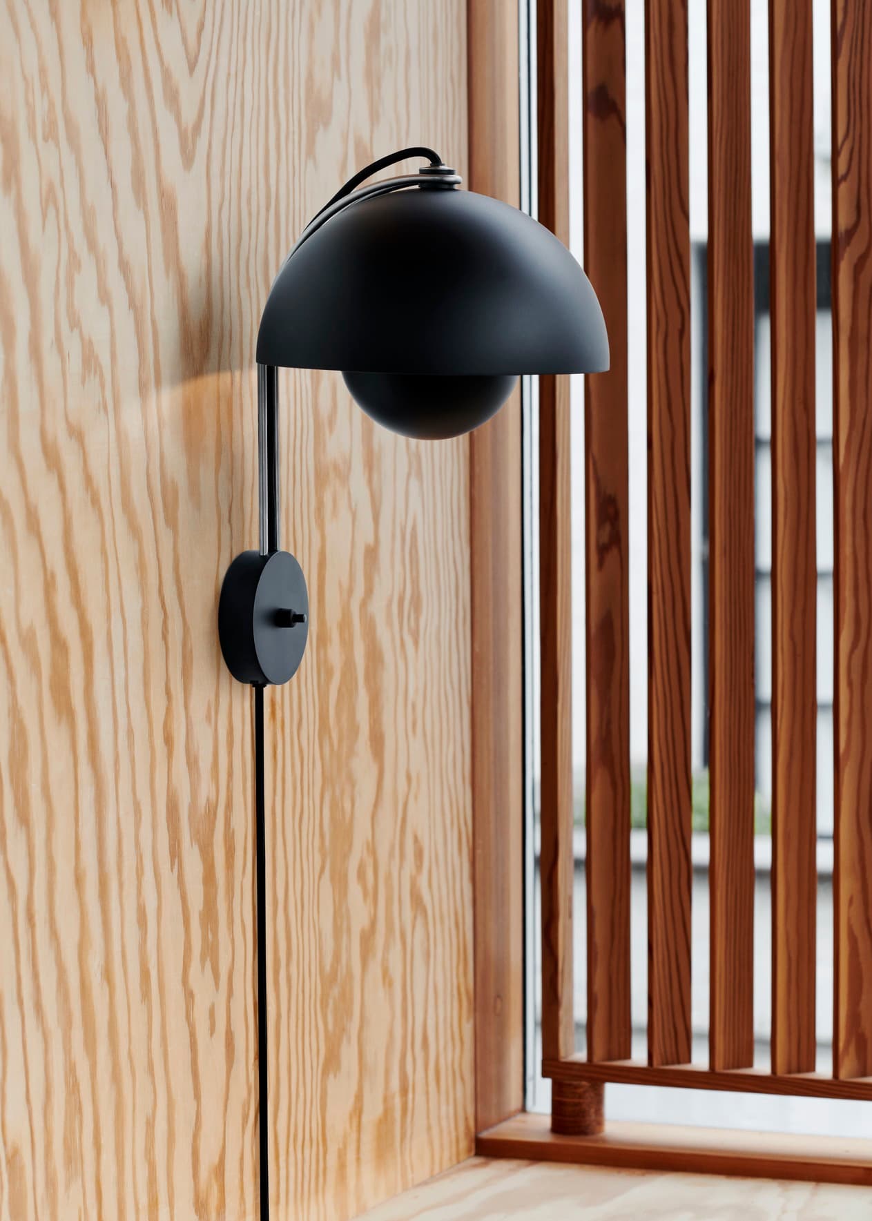 Flowerpot Wall Lamp VP8
