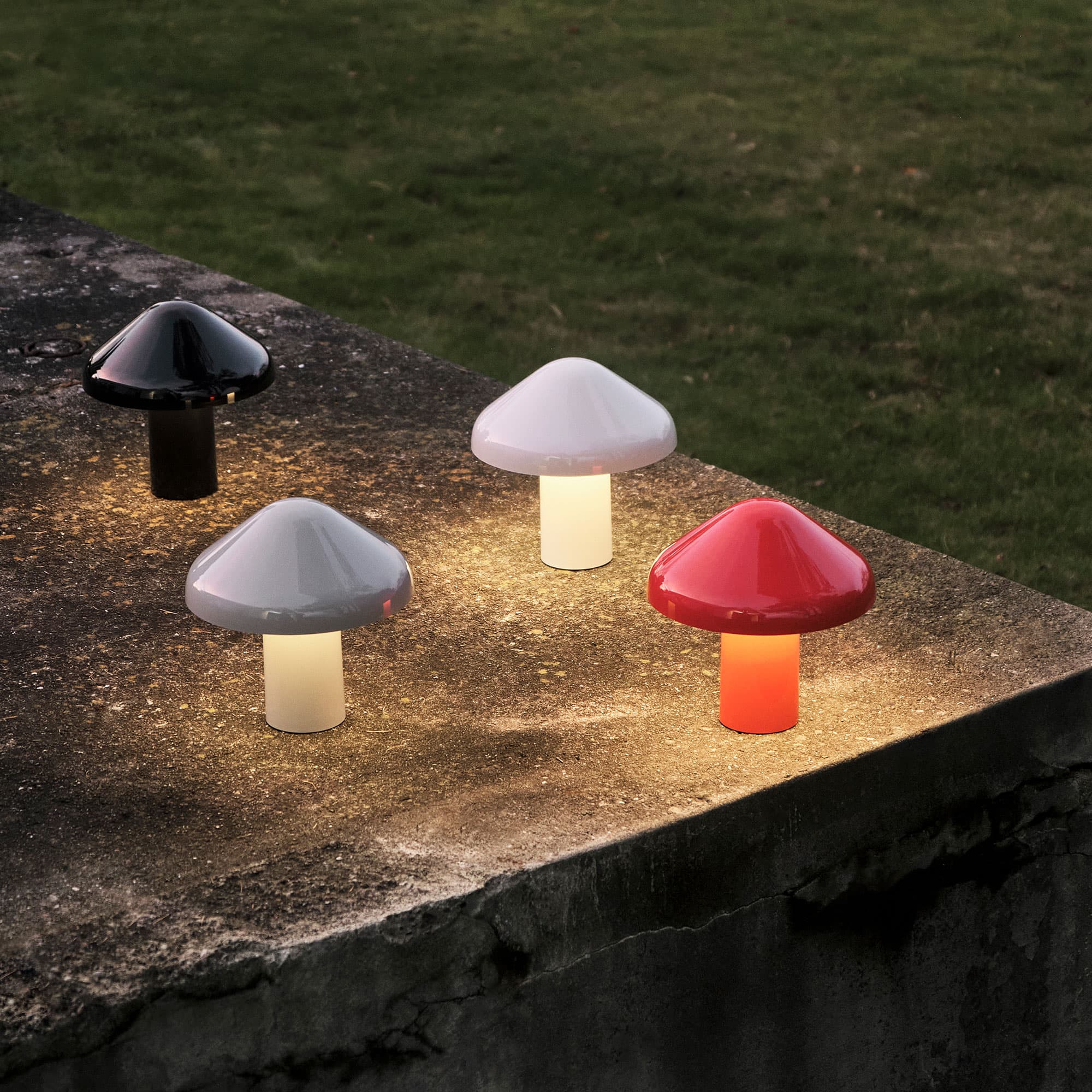 Pao Portable Lamp