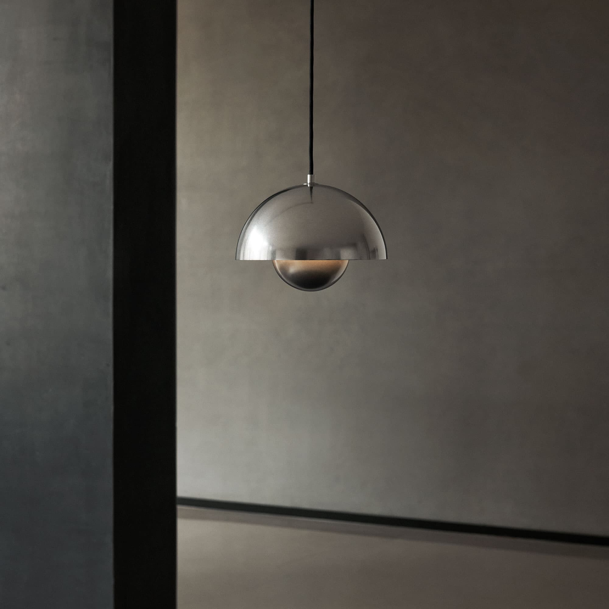 Flowerpot Pendant VP1