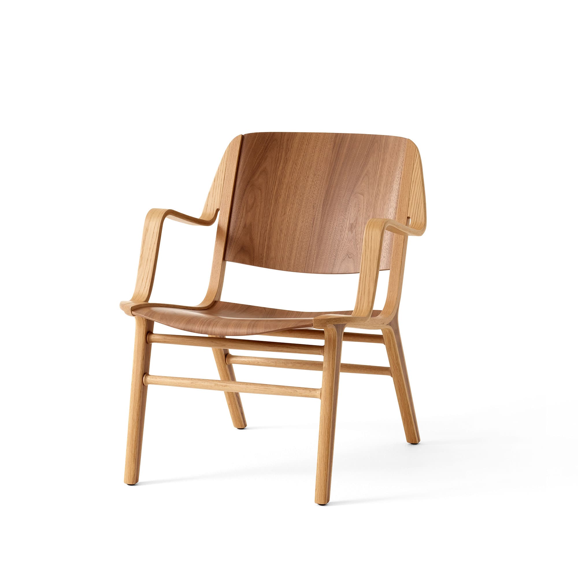 AX Lounge Chair HM11