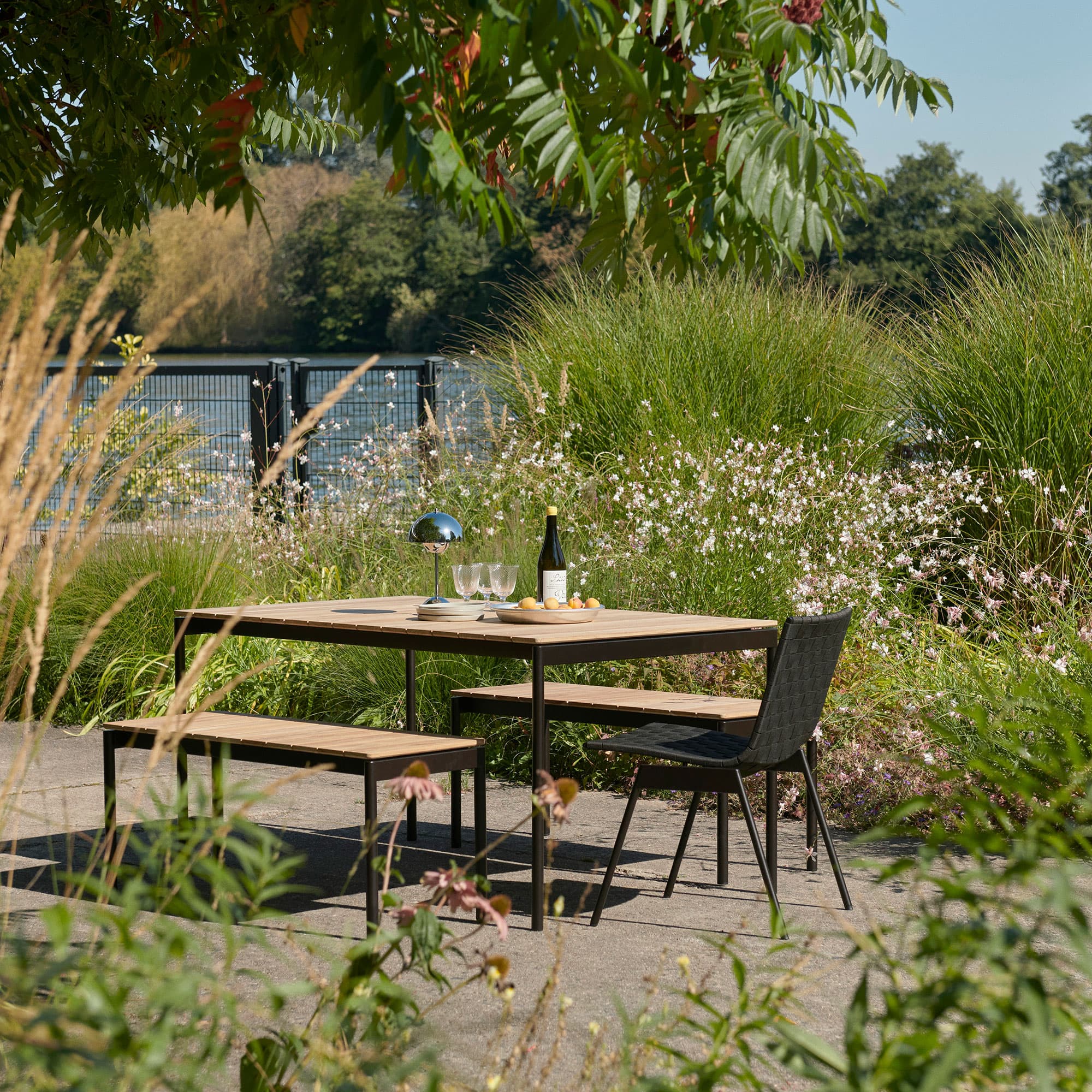 Ville Outdoor Sidechair AV33