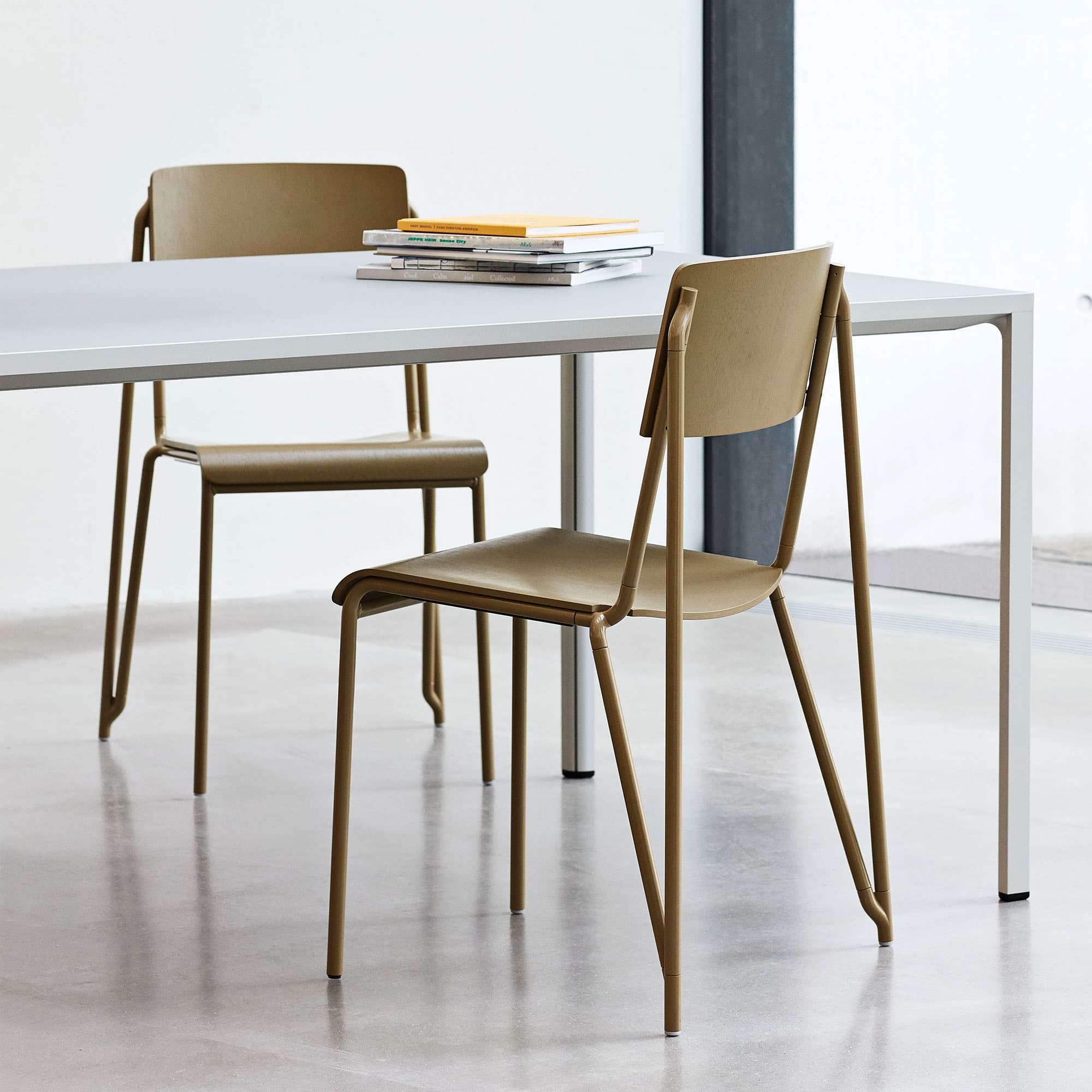 Petit Standard Chair