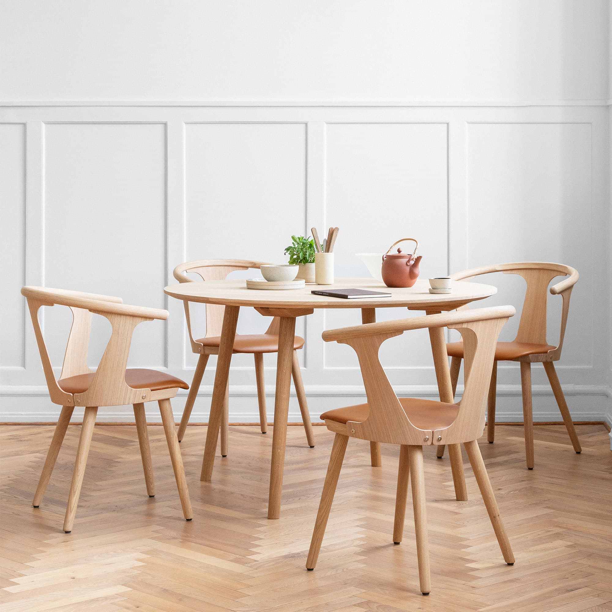 In Between Table SK4 Solid Wood
