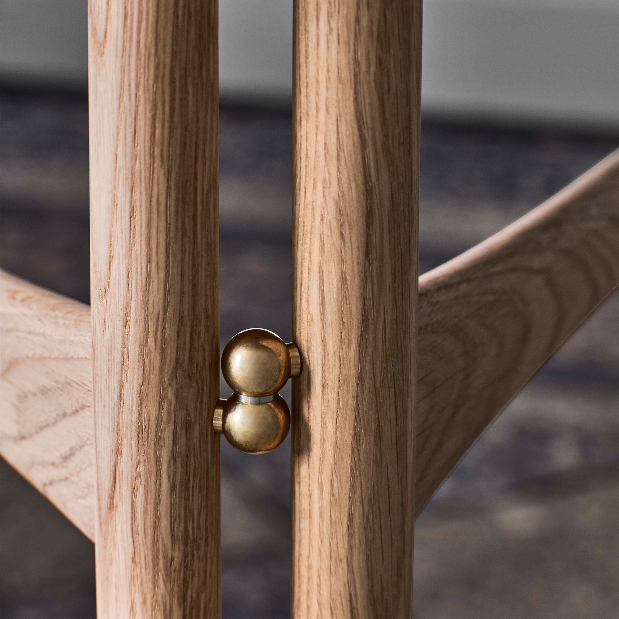 Drop Leaf Lounge Table HM5