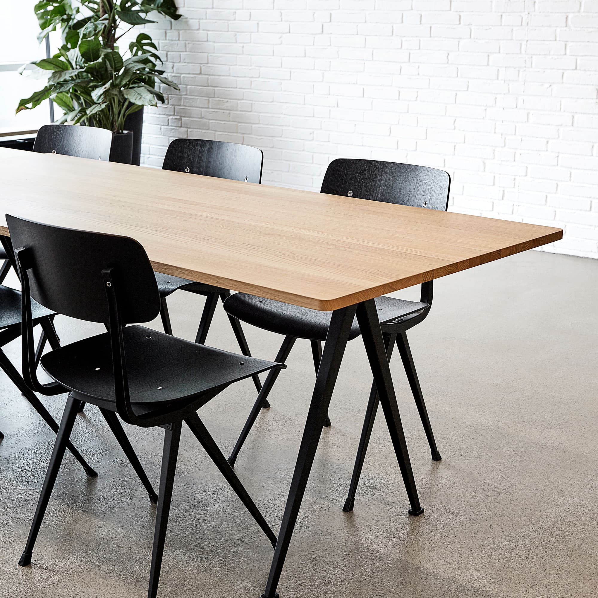 Pyramid Table 02