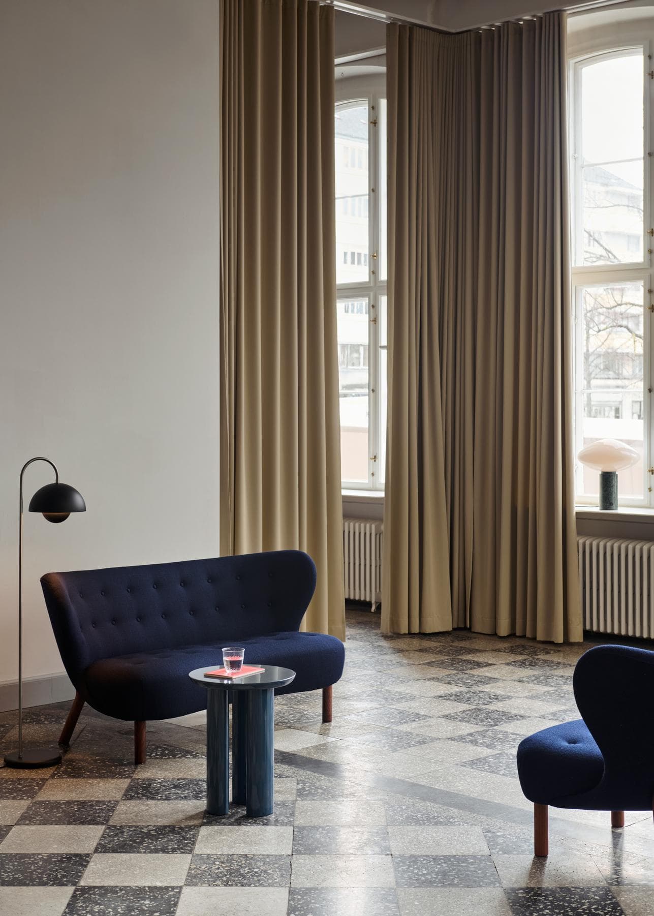 Little Petra Sofa VB2